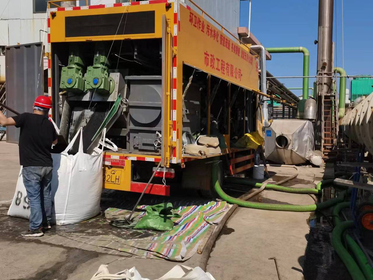 咸安淤泥压干处理